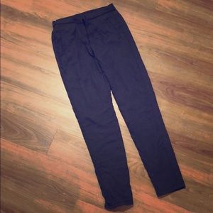 Size XS waist 24-25 inch Uniqlo winter pants